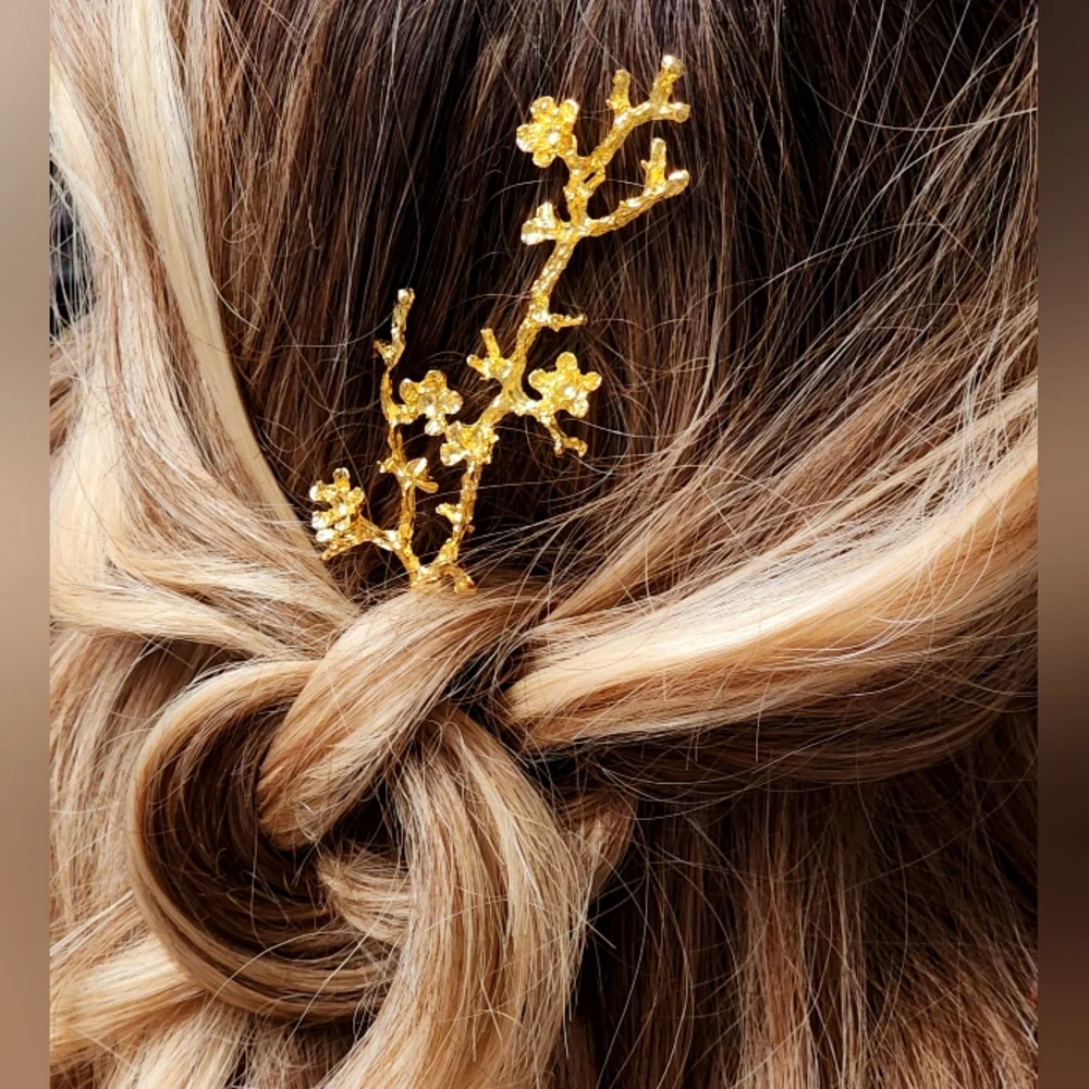 Luxury Hair Accessories Melchior/18kt 'Gold GG Unique' Neiman Marcus Jewelry